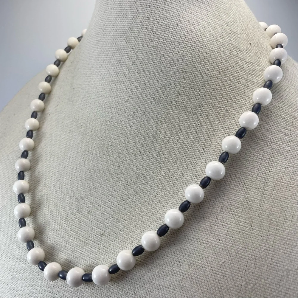 Vintage Milk Glass Beaded Necklace Unsigned Round Pearls No Clasp Corded